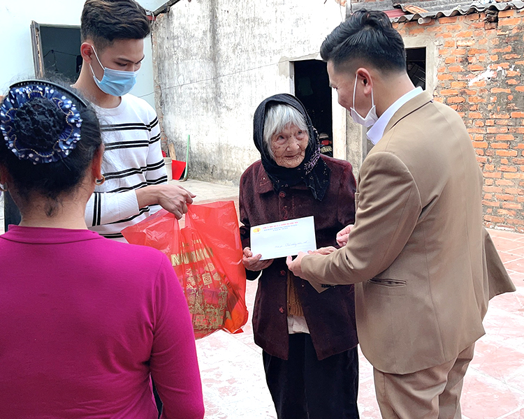 CÔNG TY TNHH VẬN TẢI VÀ THƯƠNG MẠI HƯNG THẢO